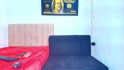 alejo_21cm online show from 09-30-25, 06:24