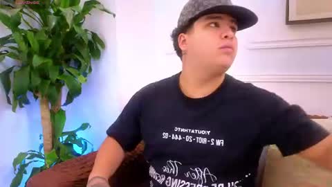 Alejo online show from 08-04-26, 06:43