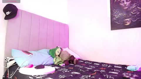 alejo_cute online show from 12-30-24, 08:47