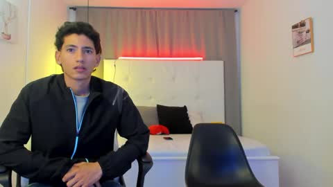 Snapshot of alejo_exotic chatting on 04-26-26, 02:42 alejo_exotic online show from 04-26-26, 02:42
