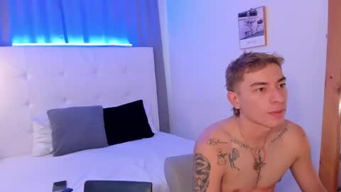 Snapshot of alejo_exotic chatting on 04-28-26, 12:32 alejo_exotic online show from 04-28-26, 12:32