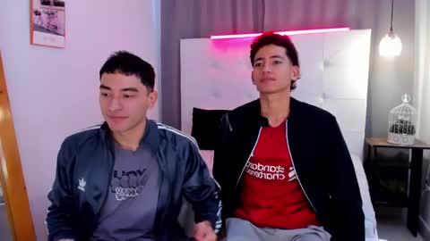 Snapshot of alejo_exotic chatting on 05-07-26, 12:43 alejo_exotic online show from 05-07-26, 12:43