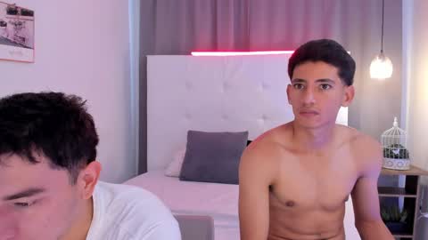 Snapshot of alejo_exotic chatting on 05-15-26, 01:07 alejo_exotic online show from 05-15-26, 01:07