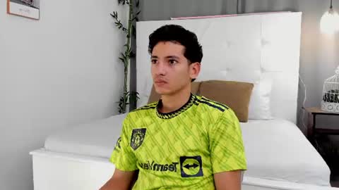 alejo_exotic online show from 06-22-26, 12:24