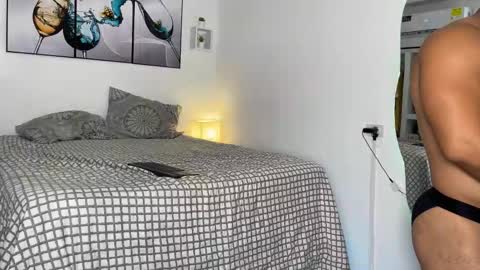 Alejo online show from 10-04-25, 10:08