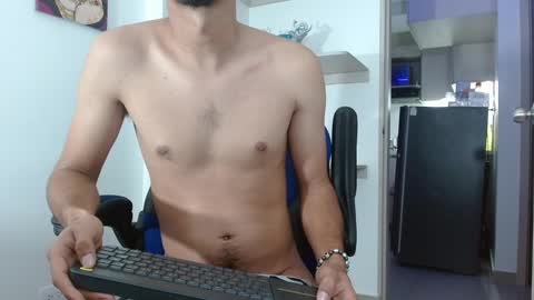 Snapshot of alejo_hot23 chatting on 01-09-25, 01:50 David online show from 01-09-25, 01:50