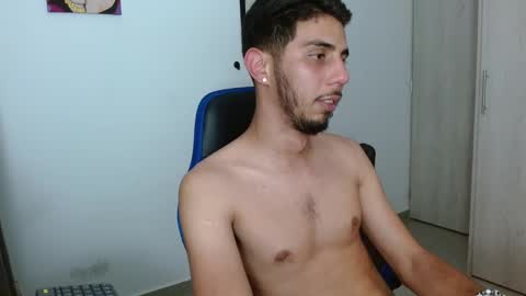 Snapshot of alejo_hot23 chatting on 10-31-25, 01:50 David online show from 10-31-25, 01:50