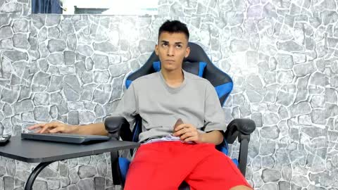 alejo peverell online show from 04-02-26, 07:33