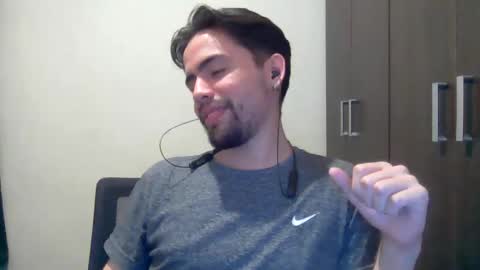 alejo_shy online show from 12-18-24, 05:48