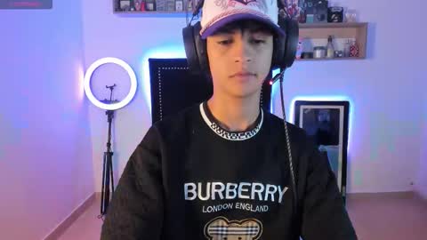 Snapshot of alejoo_storms chatting on 11-13-25, 05:06 alejo online show from 11-13-25, 05:06