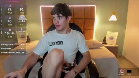 ALejoo Saenz online show from 11-19-25, 06:35