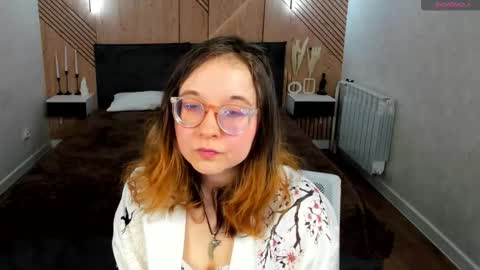 Snapshot of aleks_caste chatting on 03-17-26, 08:50 Aleks online show from 03-17-26, 08:50