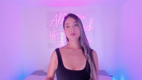 Snapshot of aleksandra_miller chatting on 11-17-25, 04:40 Aleksandra online show from 11-17-25, 04:40