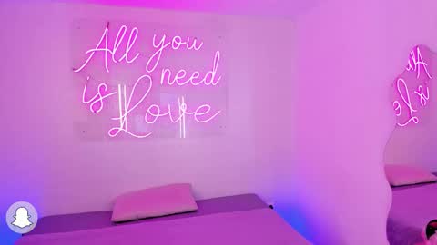 Snapshot of aleksandra_miller chatting on 11-27-25, 04:58 Aleksandra online show from 11-27-25, 04:58