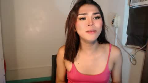 Snapshot of alenajones chatting on 07-20-26, 10:12 alenajones online show from 07-20-26, 10:12