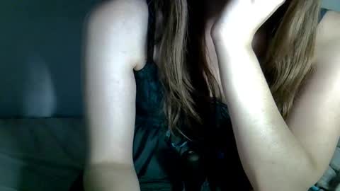 Snapshot of aleniia19 chatting on 09-27-25, 08:36 Aleniia19 online show from 09-27-25, 08:36