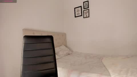 Alesay online show from 05-18-26, 02:40