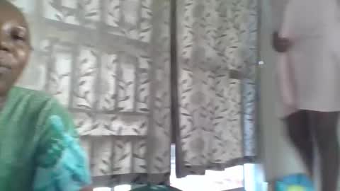 Noreen Kennth and Emilly online show from 09-25-25, 07:23