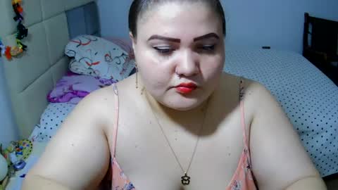 Snapshot of alesia_jones01 chatting on 08-08-26, 05:53 Alesia jones01 online show from 08-08-26, 05:53