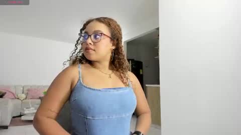 alesia online show from 06-21-26, 02:58