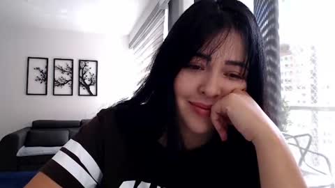 Snapshot of aleska__bell chatting on 07-16-26, 03:29 Aleska online show from 07-16-26, 03:29