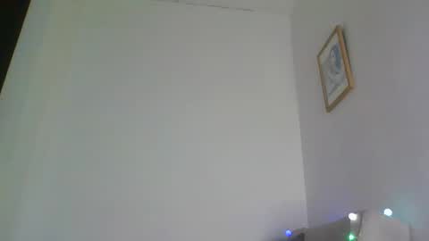 QUEEN OFF MILk  IM BACK  15 NOV online show from 03-13-26, 09:43