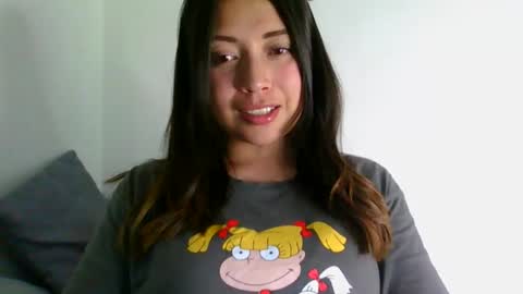 QUEEN OFF MILk  IM BACK  15 NOV online show from 04-21-26, 09:39