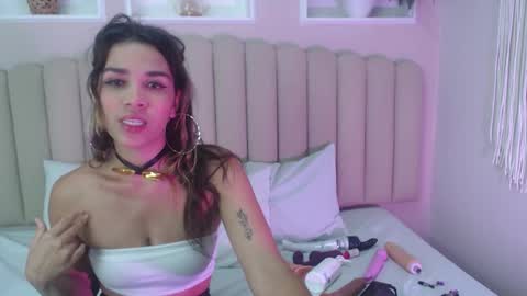 Snapshot of aleska_swarovski chatting on 11-24-25, 02:39 Aleska 3 online show from 11-24-25, 02:39