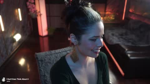 Alessa Goreng online show from 10-26-25, 09:48