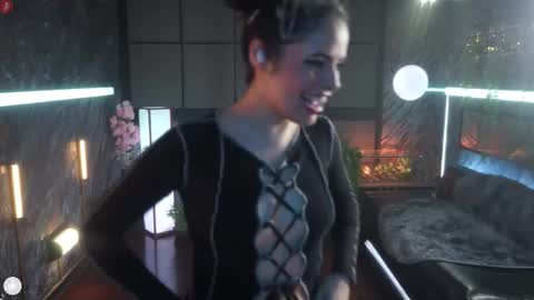 Alessa Goreng online show from 11-08-25, 08:36