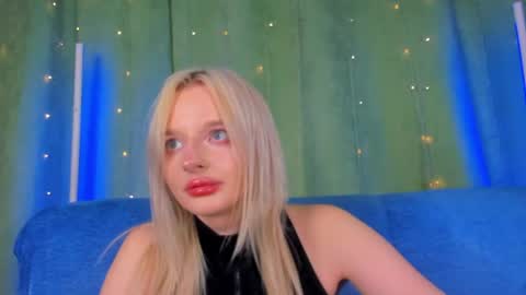 Snapshot of alessakiss chatting on 06-03-26, 02:33 alessakiss online show from 06-03-26, 02:33