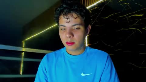 Alessandro online show from 06-17-26, 03:42