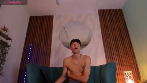 Alessandro Dybala online show from 01-24-25, 06:35