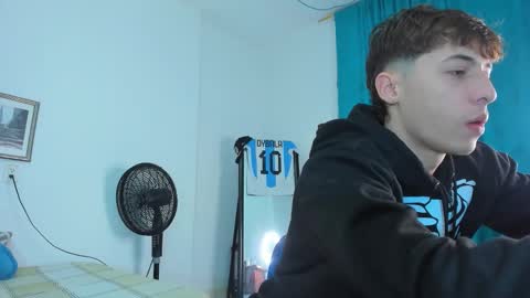 Alessandro Dybala online show from 03-13-26, 12:23