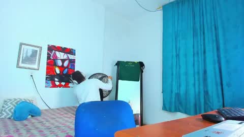 Alessandro Dybala online show from 04-21-26, 11:38