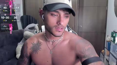 Alessandro Vanni online show from 11-09-25, 01:26