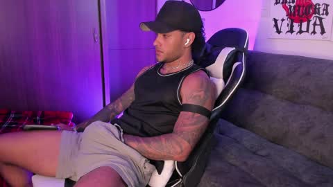 Alessandro Vanni online show from 04-11-26, 01:48