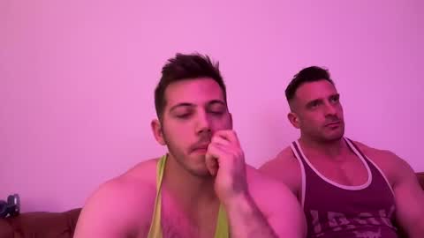 Snapshot of alessandrobuilder chatting on 01-12-25, 08:57 Alessandrobuilder online show from 01-12-25, 08:57