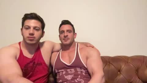 Snapshot of alessandrobuilder chatting on 02-08-25, 11:45 Alessandrobuilder online show from 02-08-25, 11:45