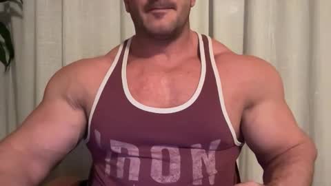 Snapshot of alessandrobuilder chatting on 09-19-25, 07:14 Alessandrobuilder online show from 09-19-25, 07:14