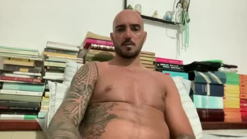 alessandromori91 online show from 07-04-26, 07:42