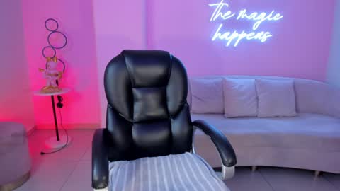 ALESSA ROMERO  online show from 02-05-25, 01:26