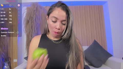 Snapshot of alessia_taylorr chatting on 02-06-25, 11:54 Alessia  Everyday From 0530 to 1430 Col Time online show from 02-06-25, 11:54
