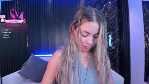 Snapshot of alessia_taylorr chatting on 09-11-25, 12:05 Alessia  Everyday From 0530 to 1430 Col Time online show from 09-11-25, 12:05