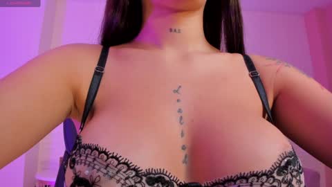 Alessia  online show from 01-09-25, 08:11