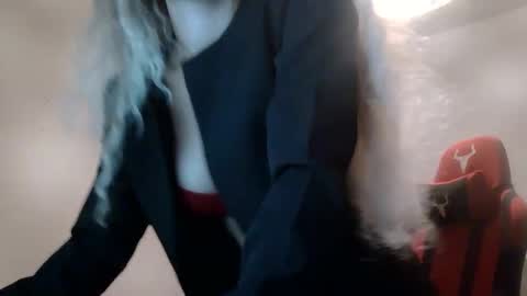 Snapshot of alessiacreed chatting on 09-22-25, 09:17 AlessiaCreed online show from 09-22-25, 09:17