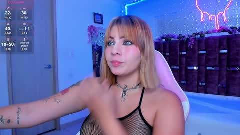 Snapshot of alessiadouce chatting on 01-25-25, 12:06 Alessia online show from 01-25-25, 12:06