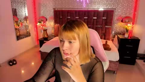 Snapshot of alessiadouce chatting on 09-14-25, 03:16 Alessia online show from 09-14-25, 03:16