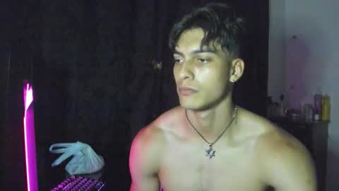 Snapshot of alessio_vale chatting on 03-24-26, 01:32 alessio Vale online show from 03-24-26, 01:32