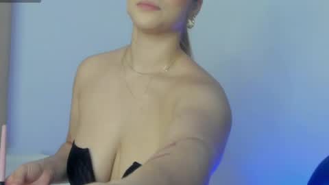 Alessia Moon online show from 06-03-26, 11:35